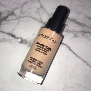 Smashbox studio skin foundation - 0.2